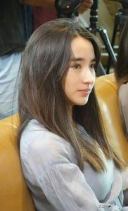 ​李宛妲个人资料曝光：年龄、身高及演技成长之路