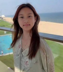 ​有望复合？贾乃亮与甜馨共枕温馨，李小璐与其关系融洽