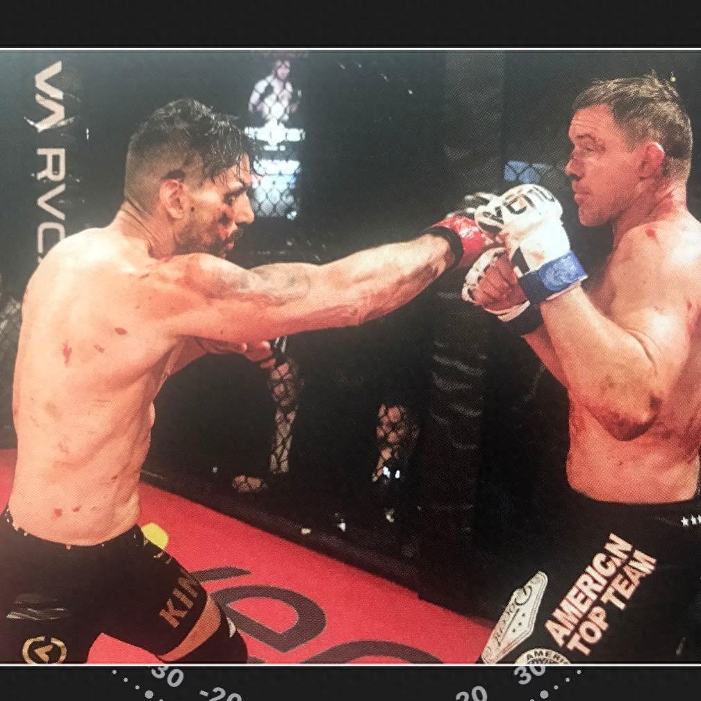 战狼2中的大反派弗兰克格里罗，这么帅却还要这么拼命