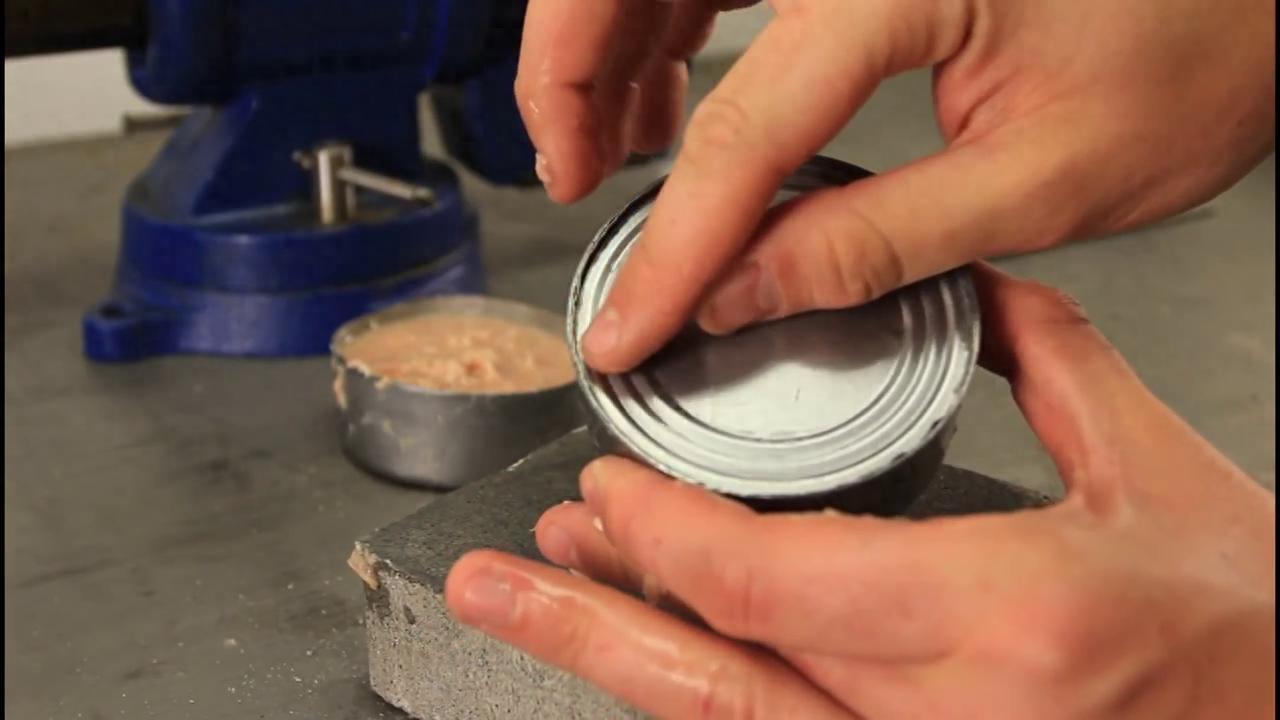 轻轻松松的几秒钟打开铁皮罐头，看过的人都会！