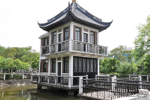 桂林公园，位于上海徐汇区，园内遍植20多种桂花树，又名黄家花园