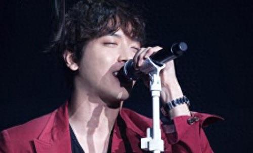 抖音8大最火的韩文歌，《it hurt》榜首，《blue》第二，你听过吗