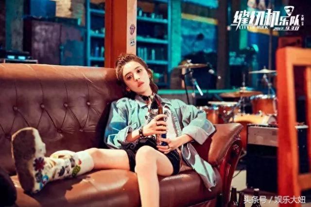 不吹不贬，这几张照片告诉你，大鹏的“缝纫机乐队”是不是烂片？