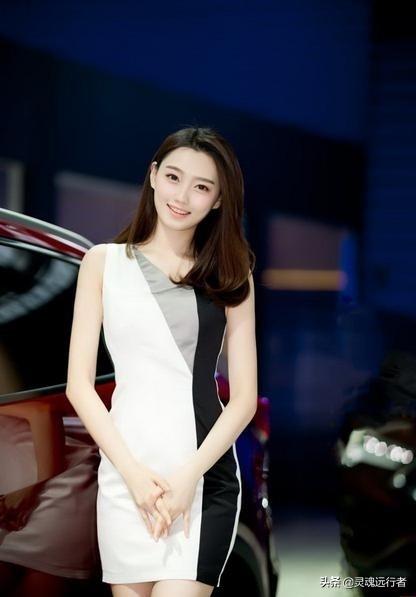 一个低调的美女，至今还没有自己的抖音号！