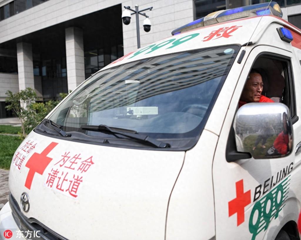 从内蒙到北京跨省抢救的小宇泽去世 将捐献角膜把爱心传递