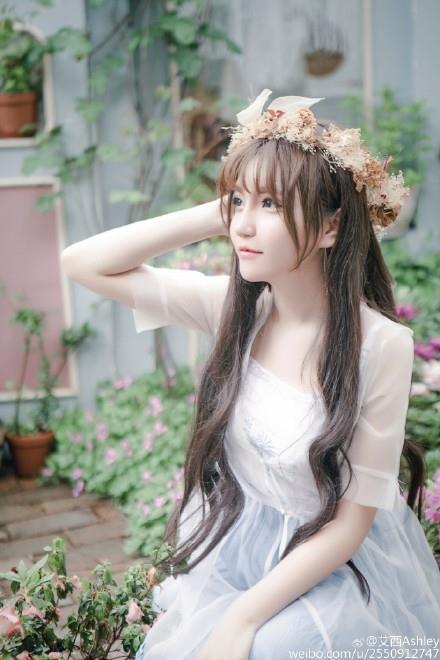 UZI曾经的绯闻女友艾西Ashley:清新宛如精灵!