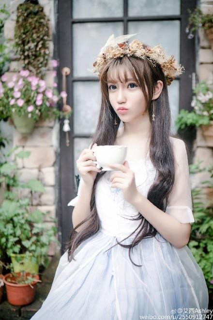 UZI曾经的绯闻女友艾西Ashley:清新宛如精灵!