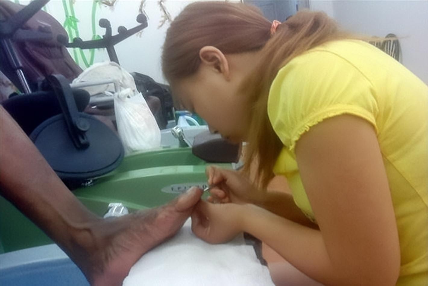 韩熙雅风油精事件是什么（ 揭网红韩熙雅荒唐事件）