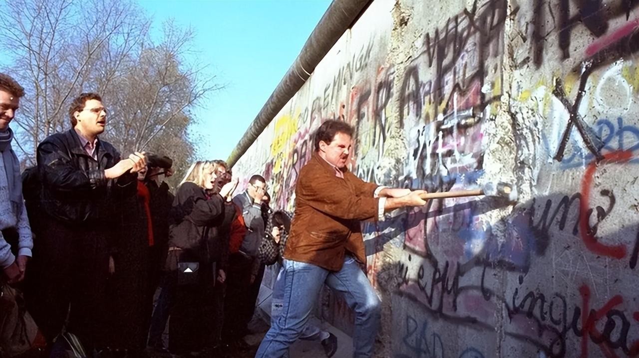 人类将会在哪一年灭亡(人类预计还有多久灭亡)