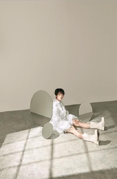 廖子妤个人资料写真作品