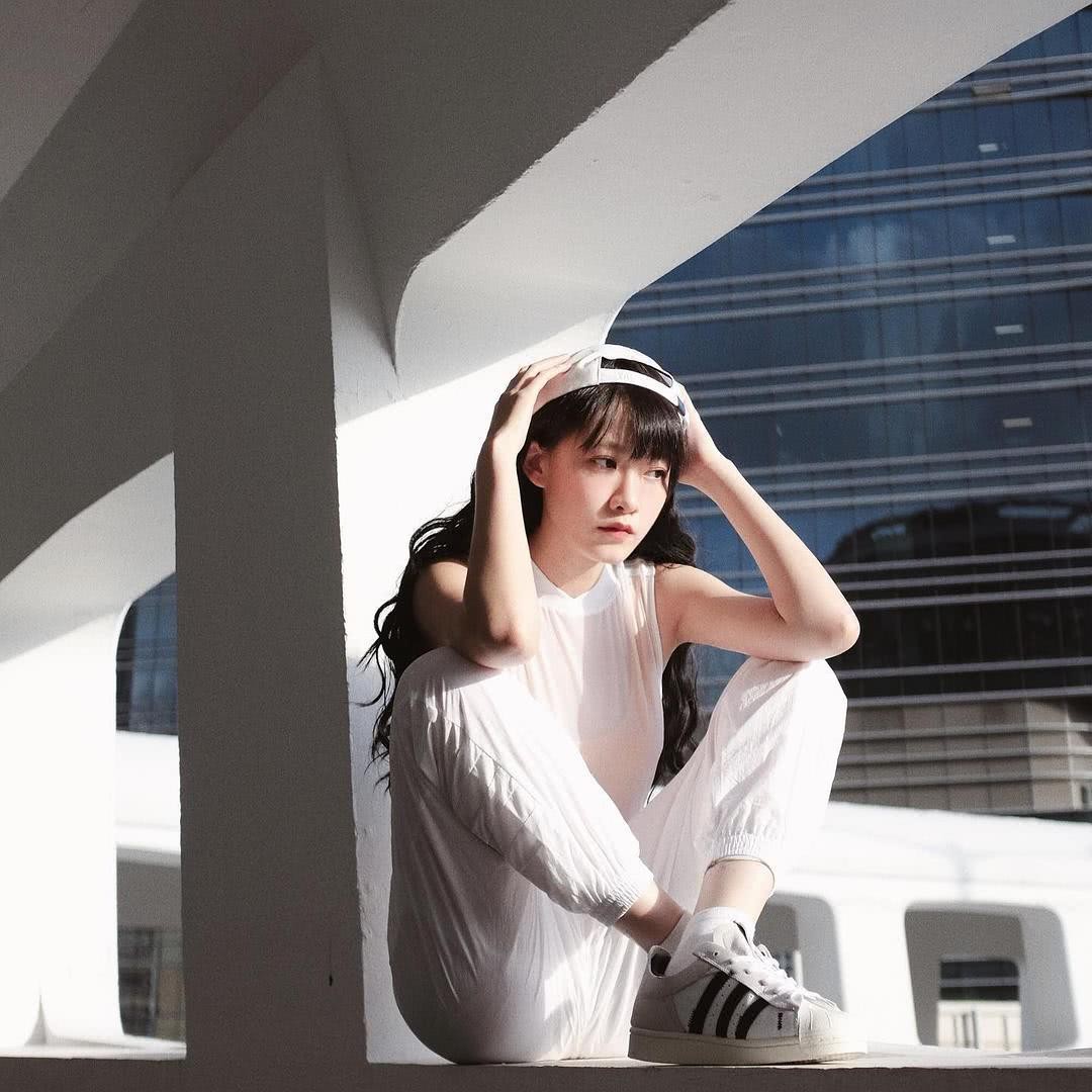 廖子妤个人资料写真作品