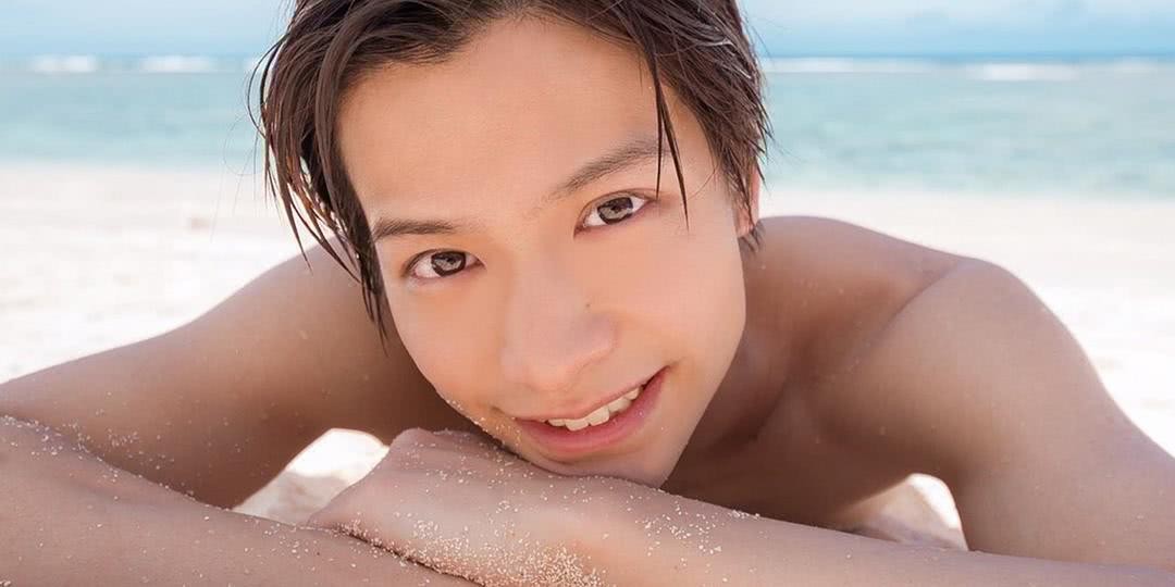 小泽廉个人资料写真作品