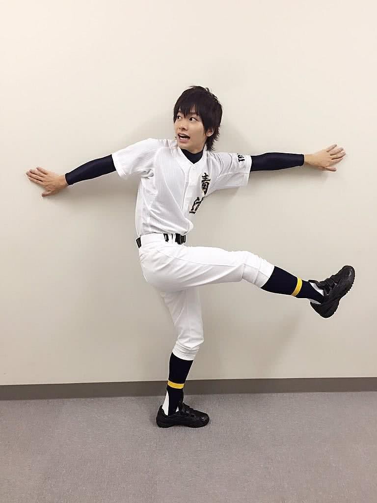 小泽廉个人资料写真作品