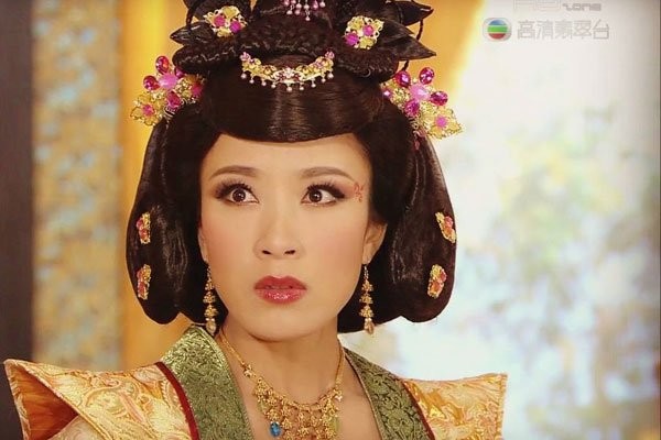 杨怡个人资料简历 杨怡老公罗仲谦个人资料