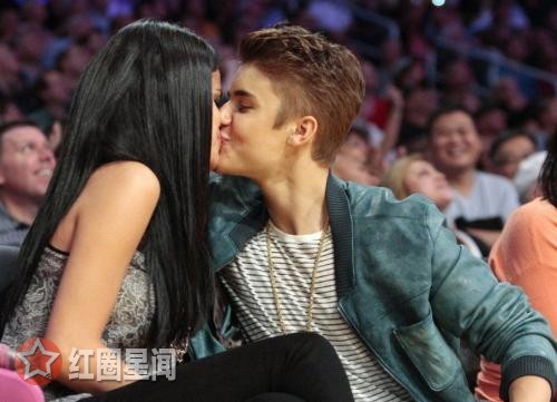 贾斯丁比伯赛琳娜故事大盘点 赛琳娜IG被黑客入侵大尺度曝光