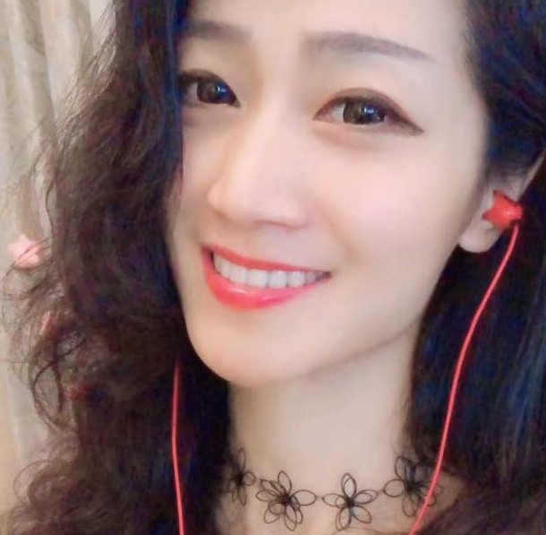 YY游客讲述IR娜宝是个心机婊 连宝家的管理都不清楚娜宝是一个什么样的人