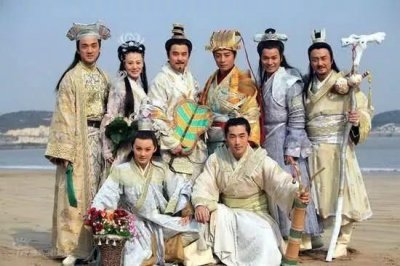 ​各显神通的人物是谁（八仙过海，各显神通，他们在天庭都是什么官？）