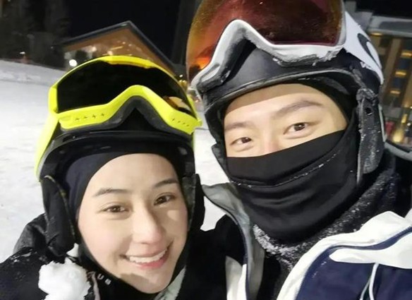 窦骁为什么被叫赘婿（窦骁有一个老婆何超莲自身就带豪门光环的人）(1)_