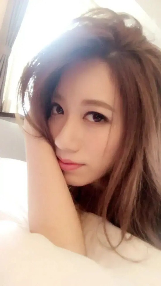 遵从内心而活的东凛美图分享，天生丽质英气逼人！