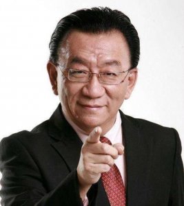 ​郭德纲的师傅（郭德纲的师父是侯耀文）