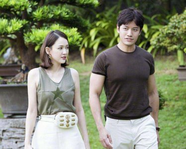 ​陈乔恩近况如何(陈乔恩迎来44岁生日，艾伦为她庆生)