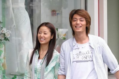 ​林心如结婚了吗（46岁林心如晒度假照）