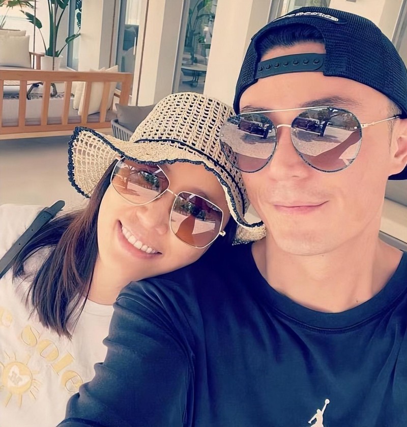 林心如结婚了吗(46岁林心如晒度假照)