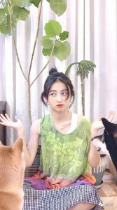 ​张子枫，又一次翻车了……