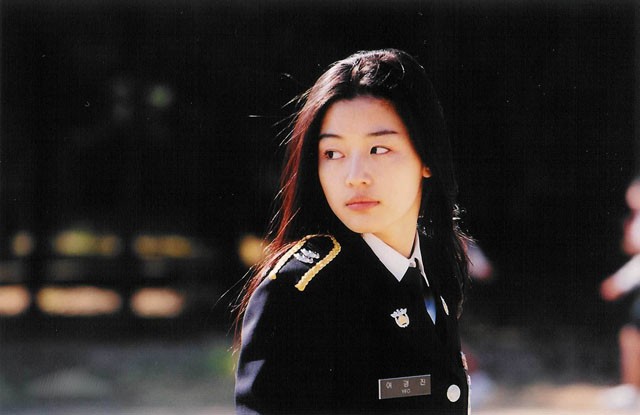 盘点娱乐圈熟知的单眼皮女明星（单眼皮女生明星）