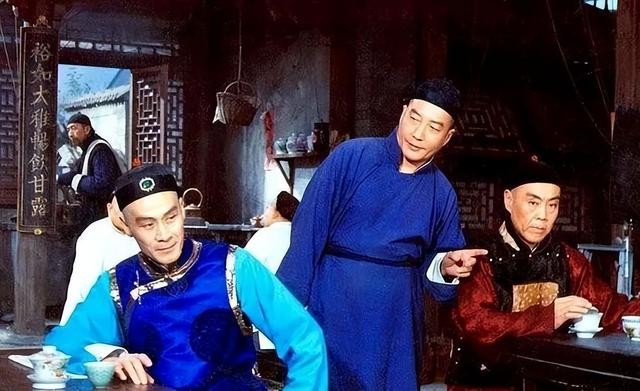 老舍茶馆介绍大全（走进老舍的茶馆）(5)