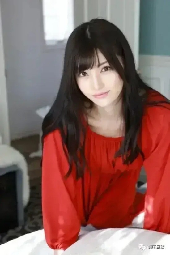 生蚝都解决不了的大G高桥日常美图，魅力魄力兼具！