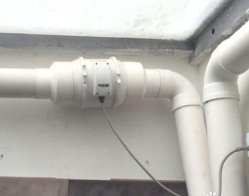 水管快速排空气的最简单的方法