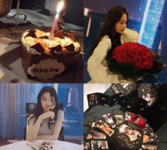 ​张馨予何捷合影秀婚戒，戒指很普通但画面很甜蜜