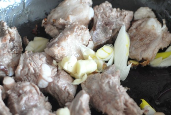 排骨和什么菜搭配炒,排骨和什么菜搭配才好吃图4