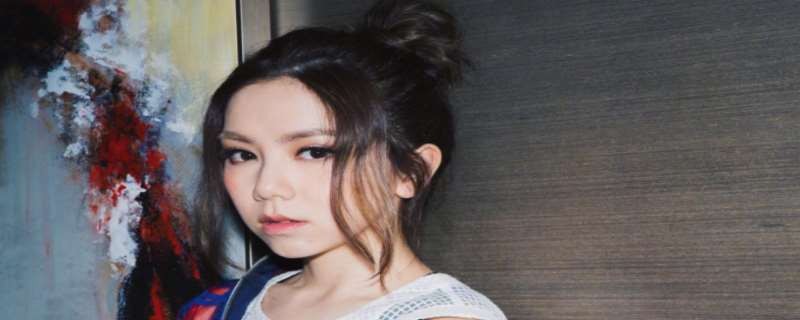 邓紫棋改名后叫什么  邓紫棋等了九年的人是谁