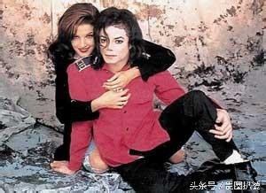 迈克尔杰克逊58岁诞辰！巨星传奇一生回顾！