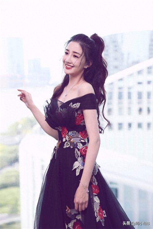 明星陈欣予，娱乐圈女演员，被誉为“胶原蛋白女神”