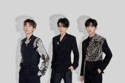 ​经纪公司回应TFBOYS十周年演唱会：在筹备中