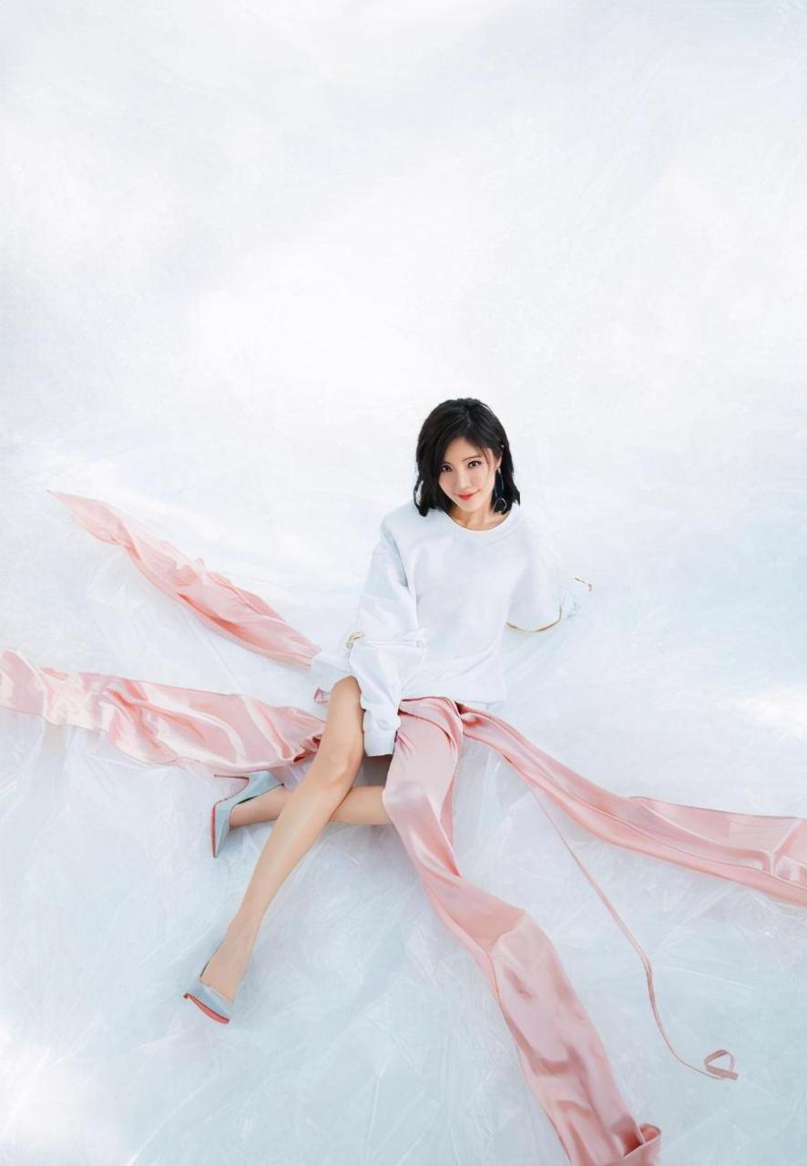 青春期的女主角是谁（《青春期》女主赵奕欢是谁）-