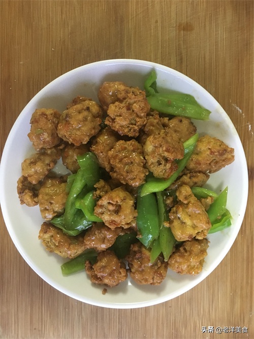 教你做豆腐素丸子，鲜香美味，小孩子特别爱吃