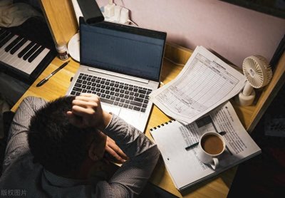 ​我借调三年被打压，无意中帮了保洁大姐，隔天领导破格提拔我