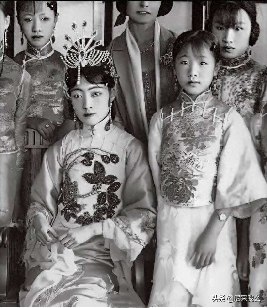 末代皇后婉容的老照片，最美的还是最后一张