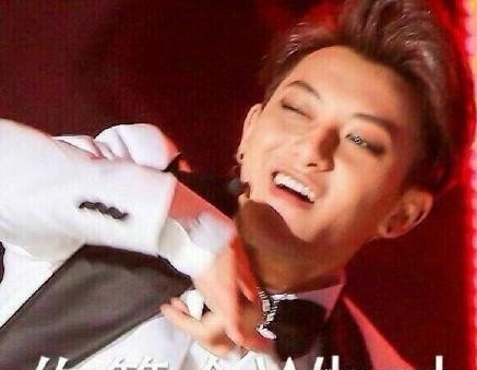 黄子韬家境如何(黄子韬原来是个富二代)