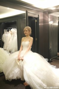 ​周扬青晒婚纱照 救命！姐姐好杀我