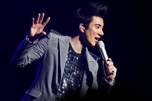 王力宏无愧学霸的称呼,三胎儿子全名一共5笔,且没有一笔是弯的