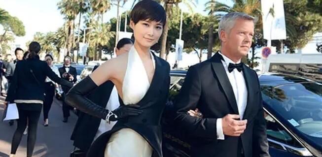 娱乐李宇春的三任丈夫分别是谁(李宇春没结婚没有丈夫)  2