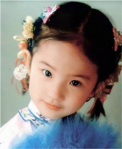 ​陈金飞个人资料简介：力捧“干女儿”刘亦菲20年，为何改捧杨采钰？