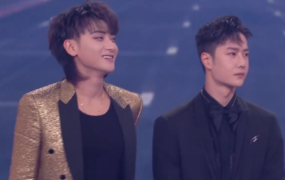 杨幂杨紫私下互动被拍，明星冷门交集科普，微博之夜隐藏细节太多