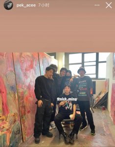 ​陈坤 20 岁儿子帅到认不出！五官长开变型男愈发像爸