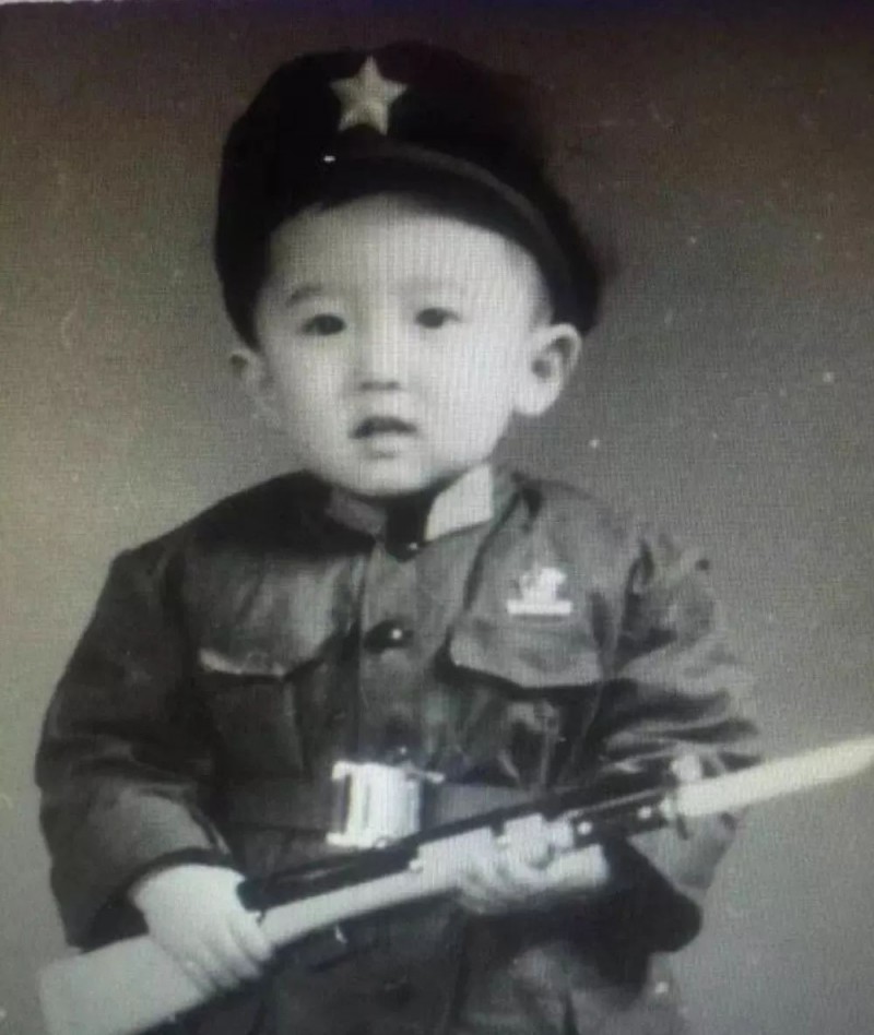 于谦个人简介(于谦副业说相声玩儿才是主业)